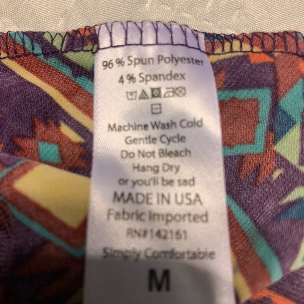 LULAROE -AZURE Stretch Skirt. MEDIUM. Very good condition. Abstract. 27” long. - Picture 3 of 3